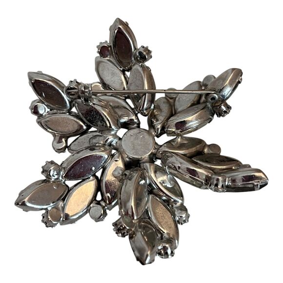 RARE  Brooch Pin Mid-Century Prong Set Crystals Silver Tone Juliana 12V - Picture 2 of 4